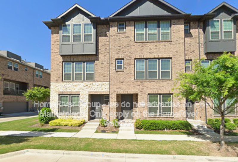 Lewisville Townhome: 2738 Levee Ln