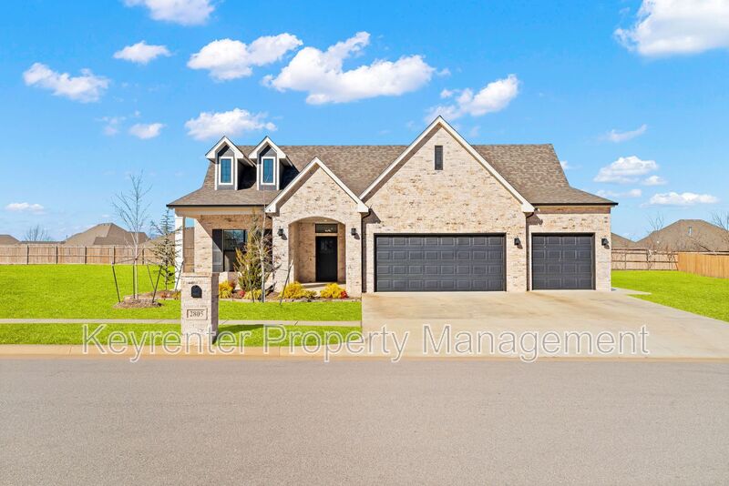 Yukon House: 2805 Crystal Creek Dr