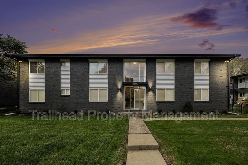 Overland Park Condo: 7801 W 83rd St