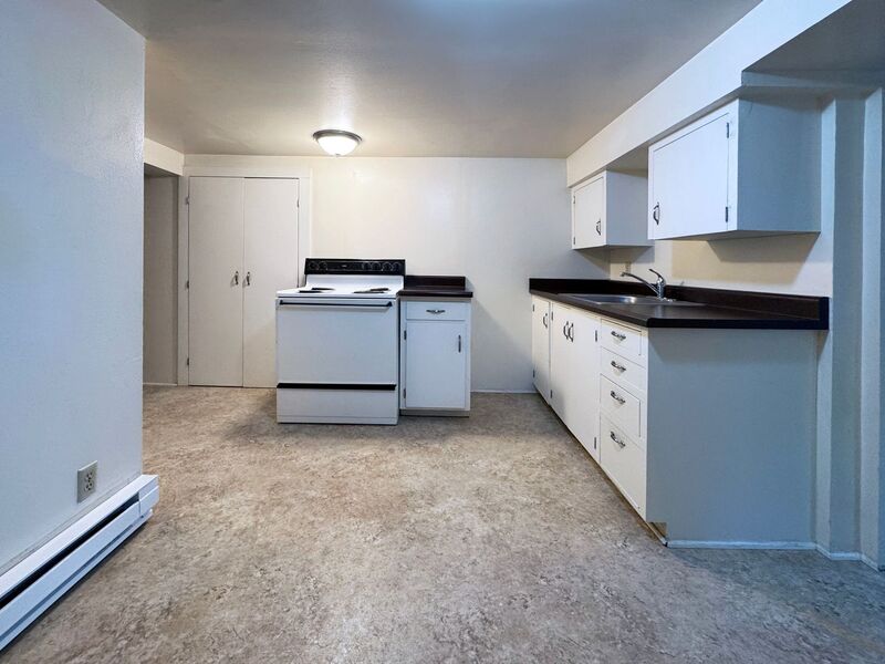 Eugene Condo: 361 West Broadway