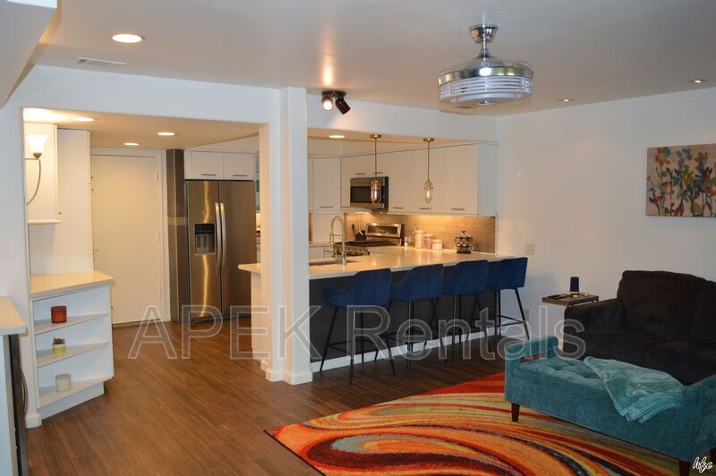 Palm Springs House: 1925 N Via Miraleste