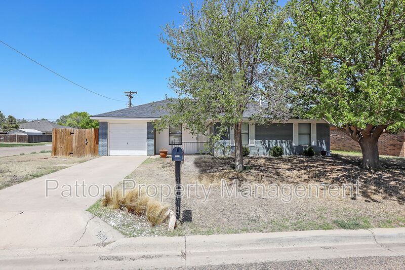 Canyon House: 2601 17th Avenue