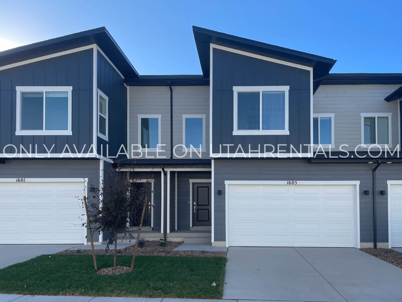 Lehi House: 1605 W Charmer Ln