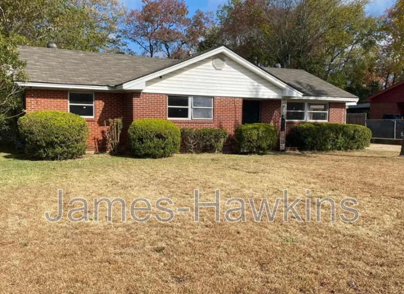 Montgomery House: 1207 Devonshire Drive Montgomery AL 36116