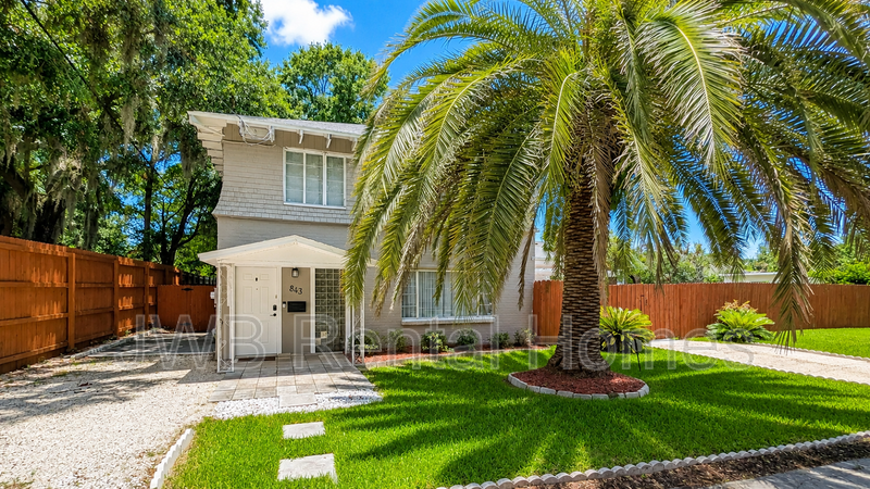 Jacksonville House: 843 West Street