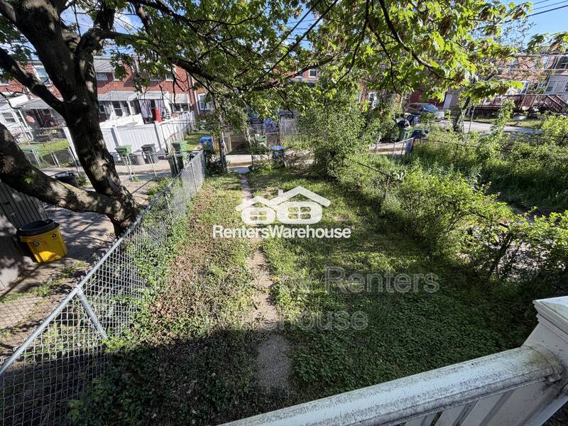 Brooklyn House: 611 Cheraton Rd
