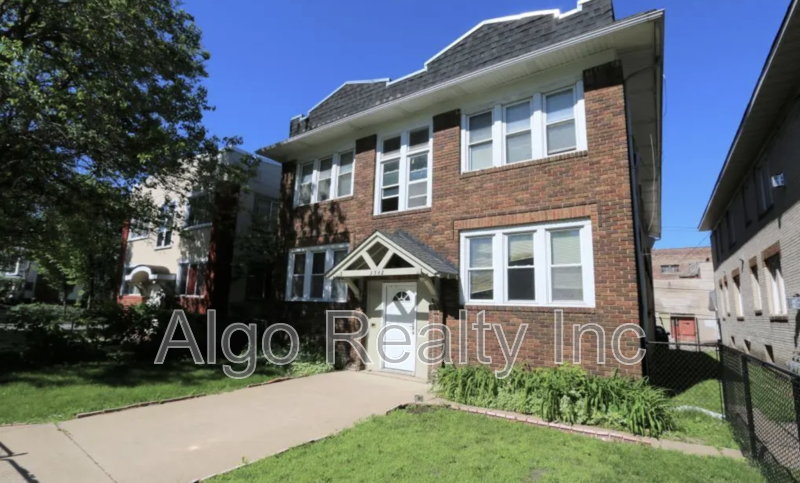 Minneapolis Condo: 3548 Portland Avenue - 4