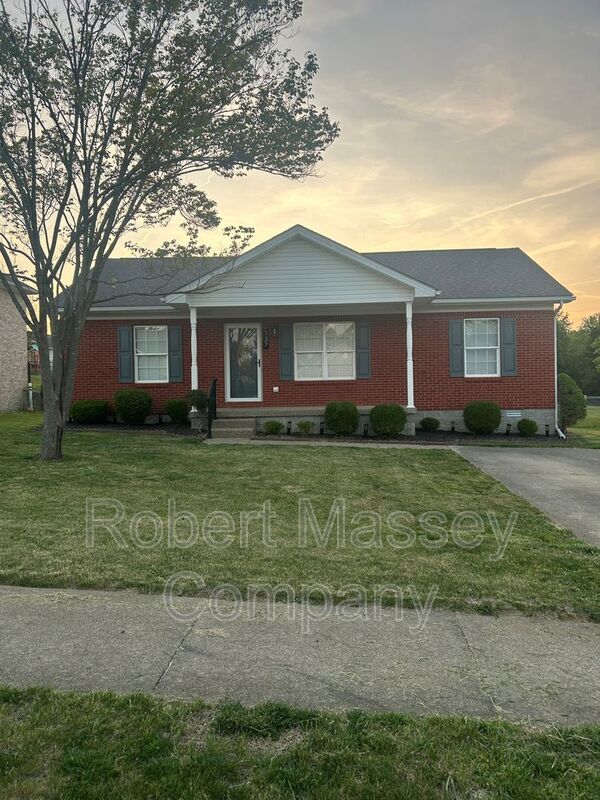 Mount Washington House: 137 Stone Creek Court