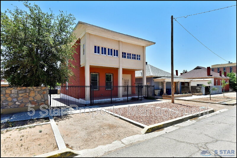 El Paso House: 612 East Nevada Avenue