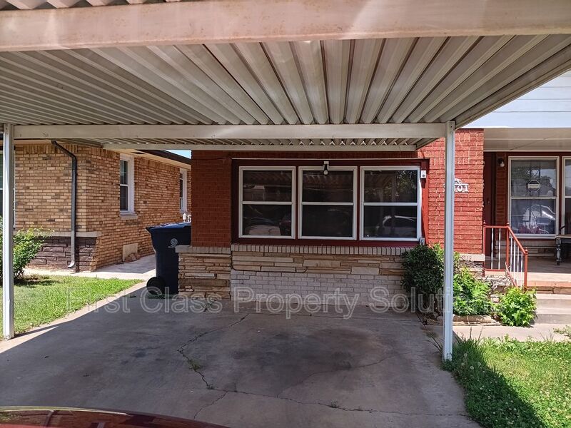 Oklahoma City House: 2801 Sw 51st