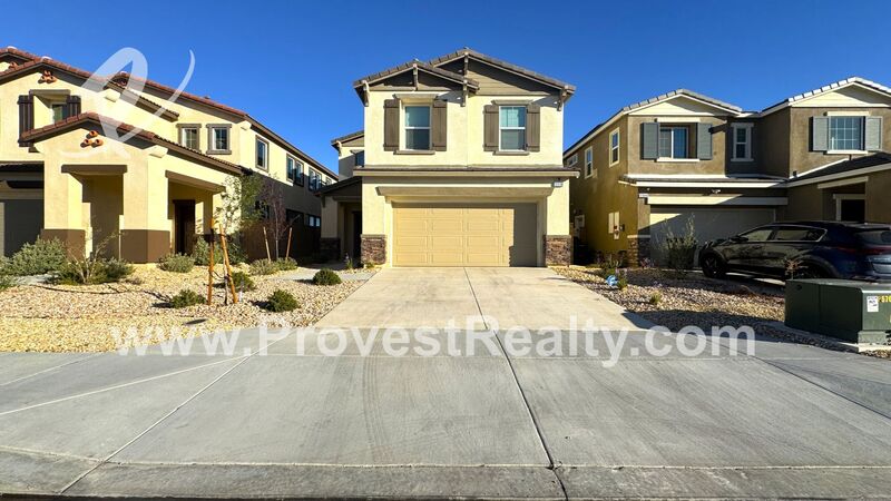 Victorville House: 12038 Firbrook St