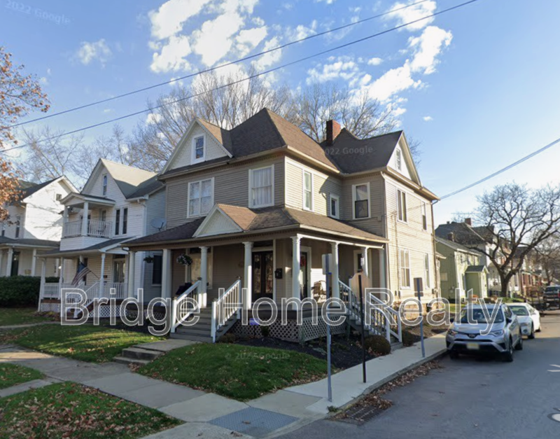 Butler Condo: 401 N McKean St