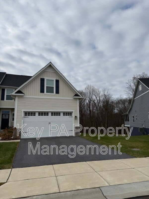 West Grove Condo: 659 Thomas Penn Drive