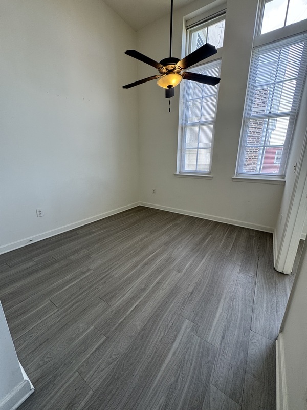 Richmond Condo: 1411 Bainbridge st