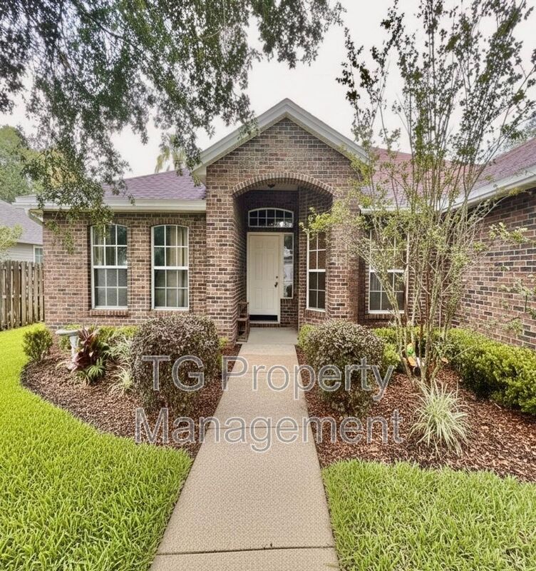 Jacksonville Beach House: 1449 Blue Heron Ln E