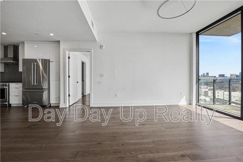 Atlanta House: 788 W Marietta St Nw