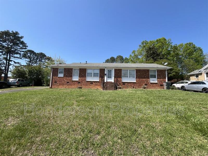 Charlotte House: 7322 Briardale Drive