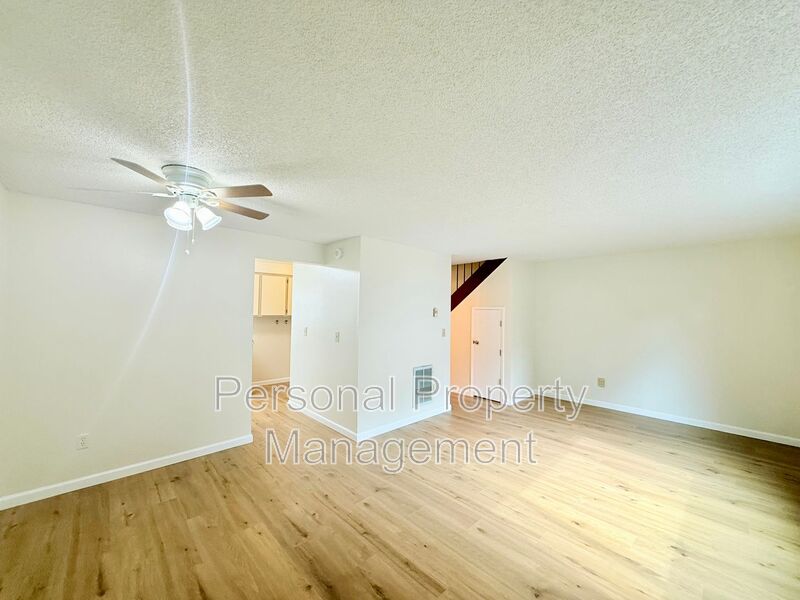 Vancouver Townhome: 4201 Nicholson Rd