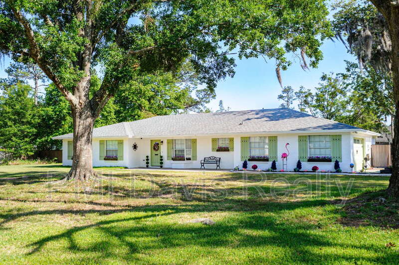 Fleming Island House: 332 Whispering Woods Drive