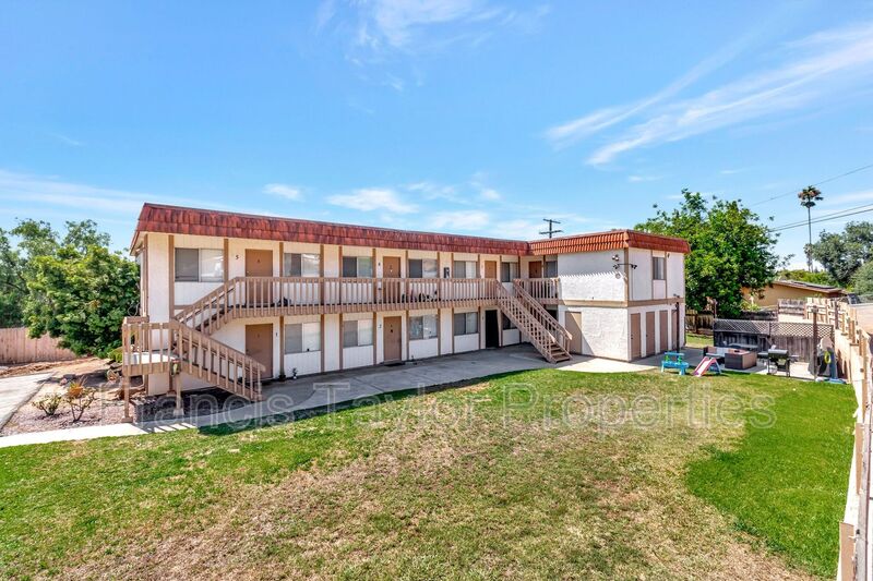 Escondido Condo: 355 Idaho Avenue