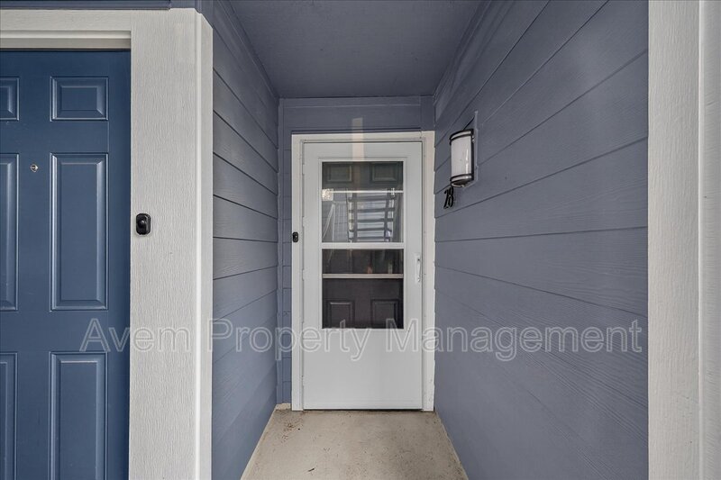 Milwaukie Condo: 12600 SE Freeman Bldg 3, Unit 28 - 1