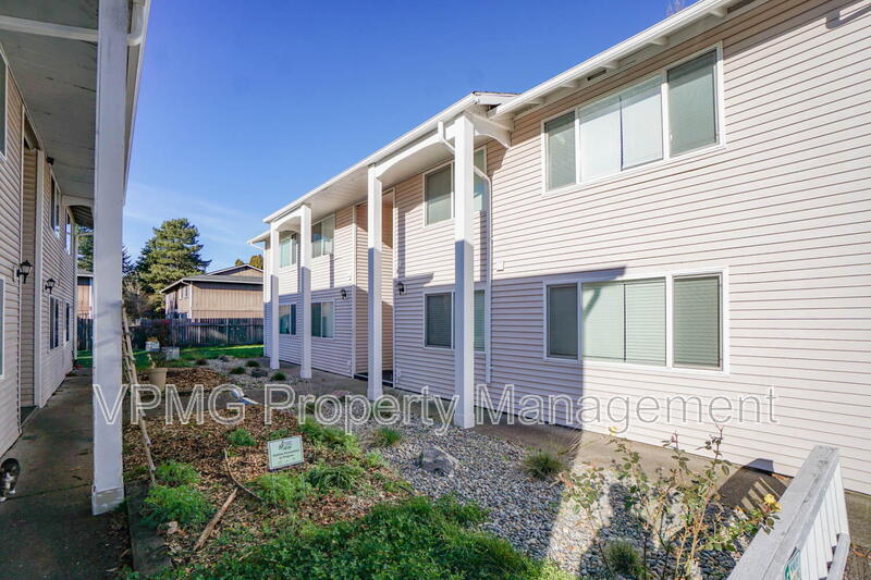 Vancouver Condo: 4420 Gibbons St