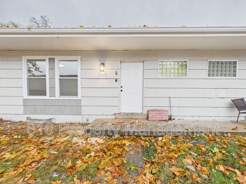 Kansas City Condo: 7560 Prospect Ave