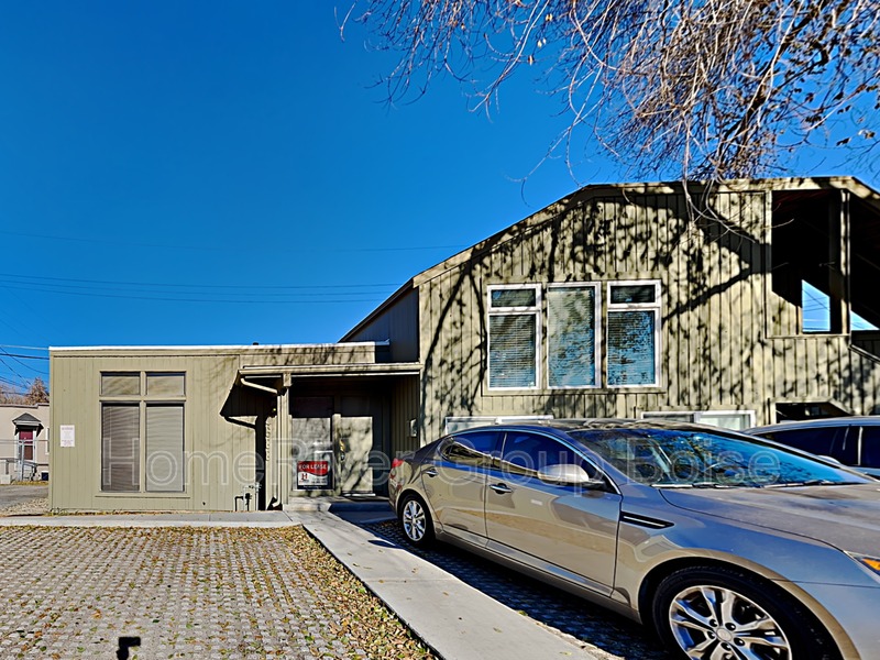 Boise Condo: 2688 Grover Ct