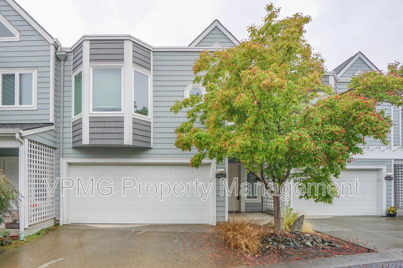 Vancouver Condo: 1445 Southeast Columbia Way