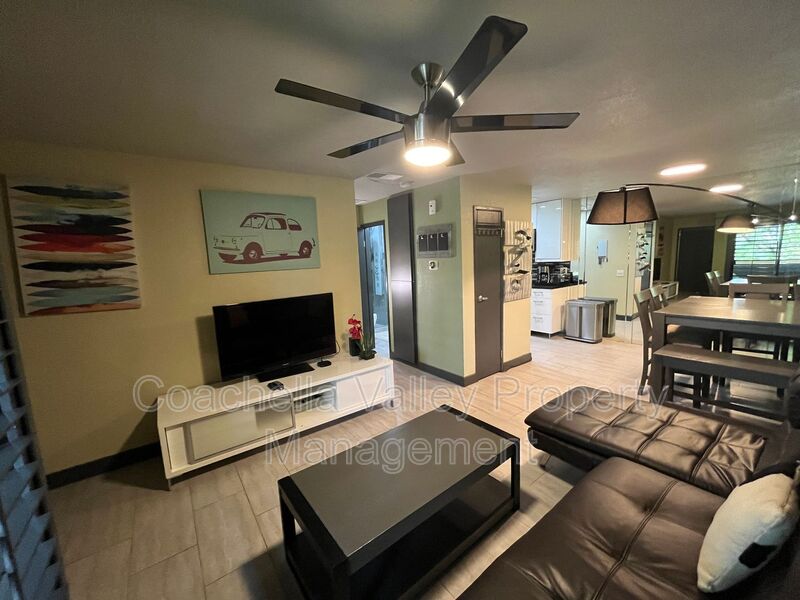 Palm Springs House: 2821 Los Felices Cir