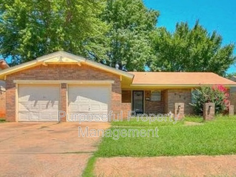 Midwest City House: 809 Meadowgreen Drive