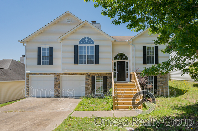 Phenix City House: 2815 Dotti Dr
