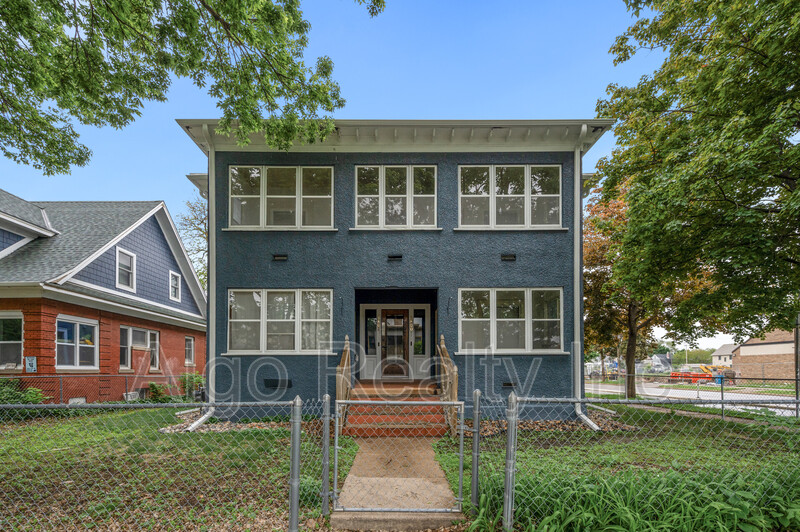 Minneapolis Condo: 3400 Elliot Avenue - 1