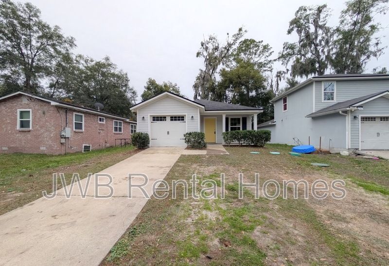 Jacksonville House: 8772 3rd Ave