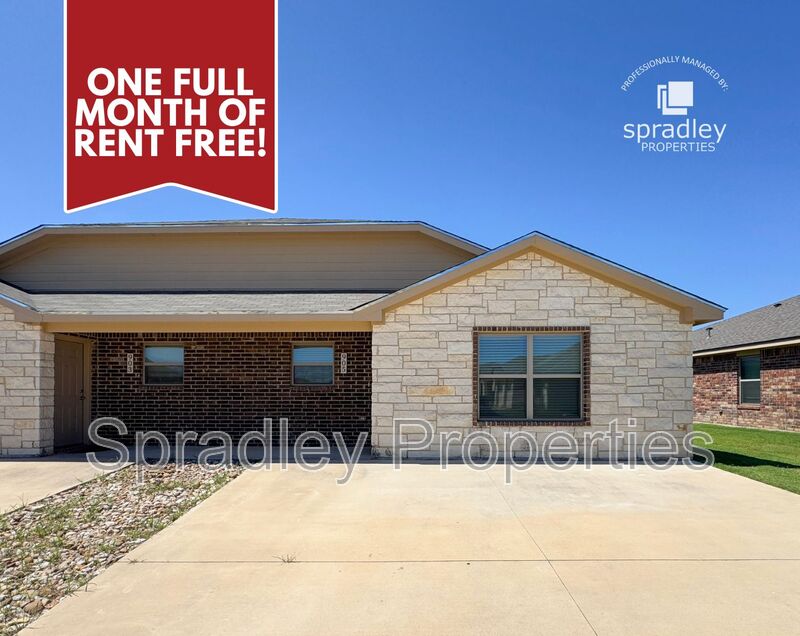 Belton Townhome: 905 Laila Ln