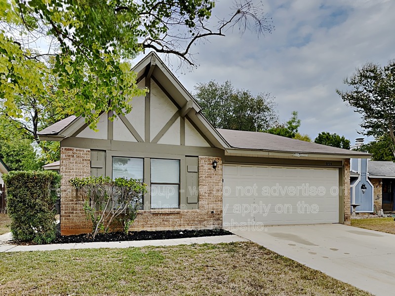 San Antonio House: 9739 Hidden Brk