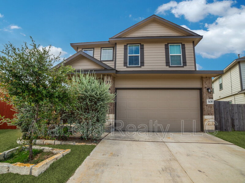 San Antonio House: 3430 Angus Creek