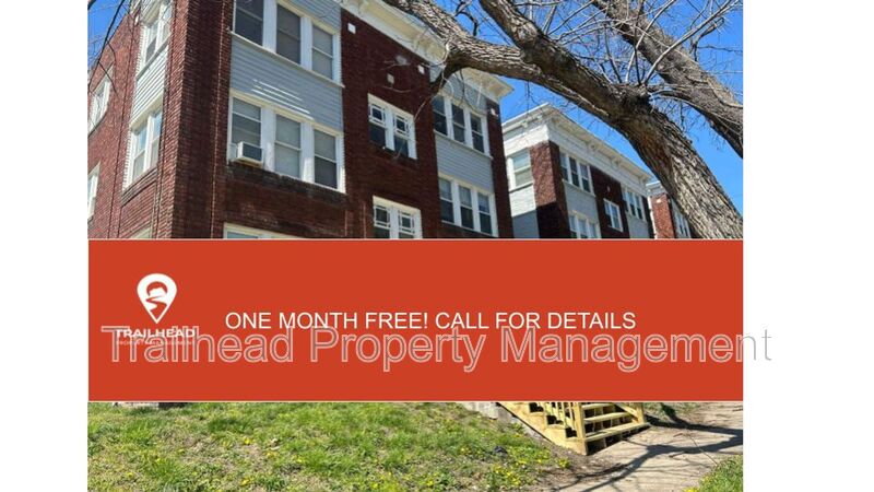 Kansas City House: 104 N Indiana