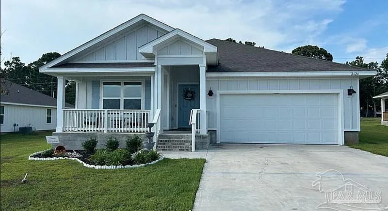 Crestview House: 2624 Saltgrass Way