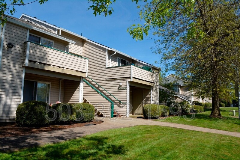 BEAVERTON Condo: 1235 NW 183RD AVE