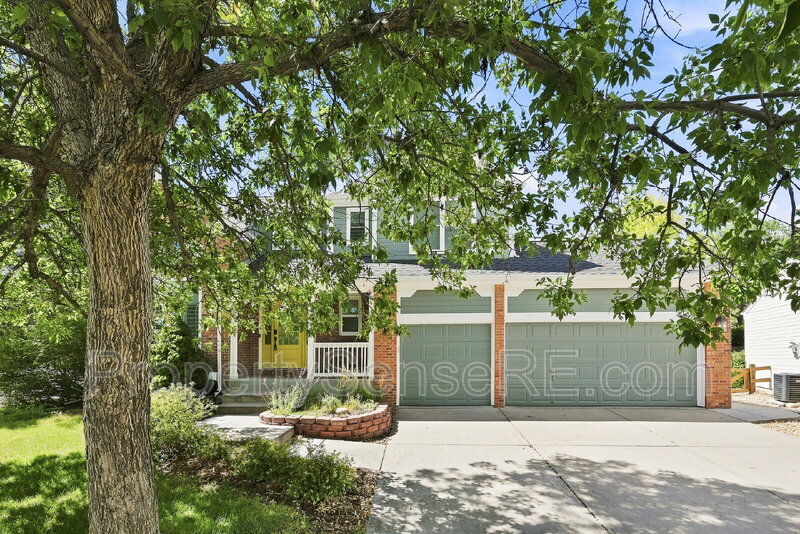 Aurora House: 6275 S Walden Way