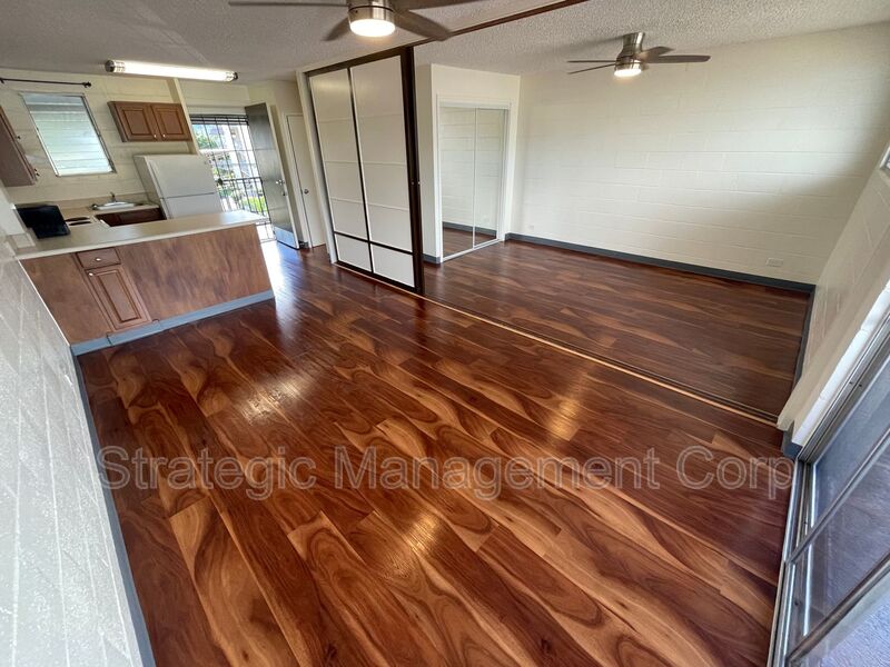 Kailua Condo: 104 Kihapai Street