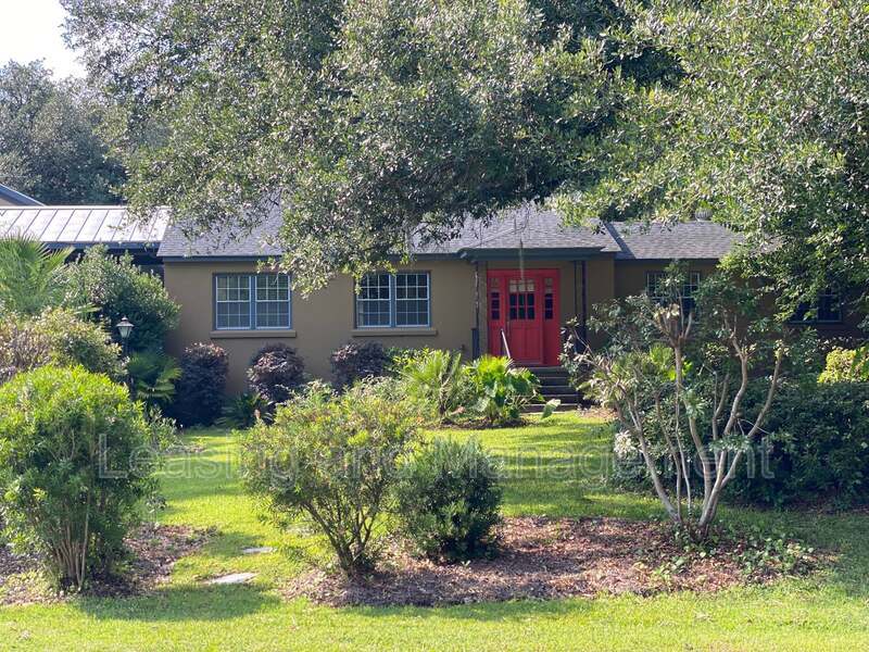 Charleston Condo: 2118 Canal Street