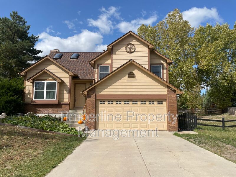 Colorado Springs House: 320 Rangely Dr