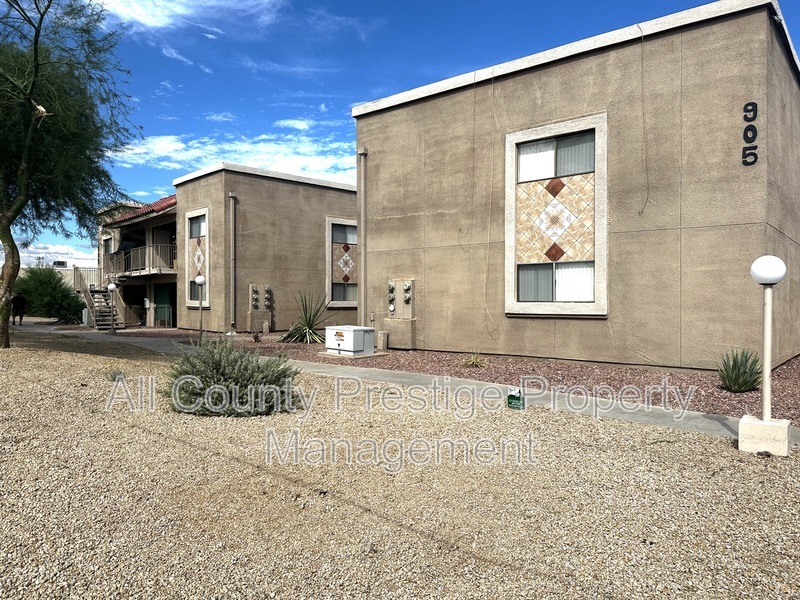 Tempe Condo: 905 S Dorsey Lane