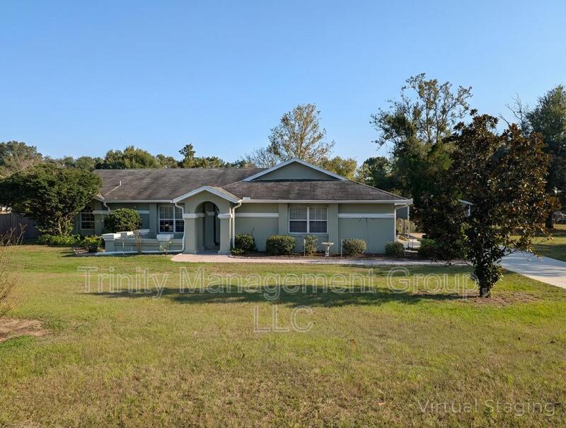 Dade City House: 40226 Trotter Lane