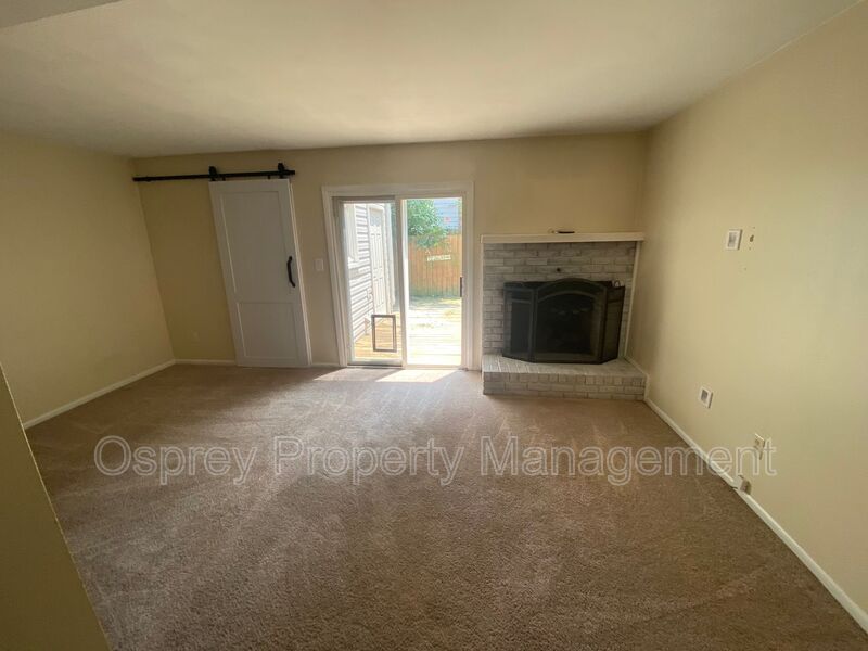 Beach Happy! Spacious Townhome