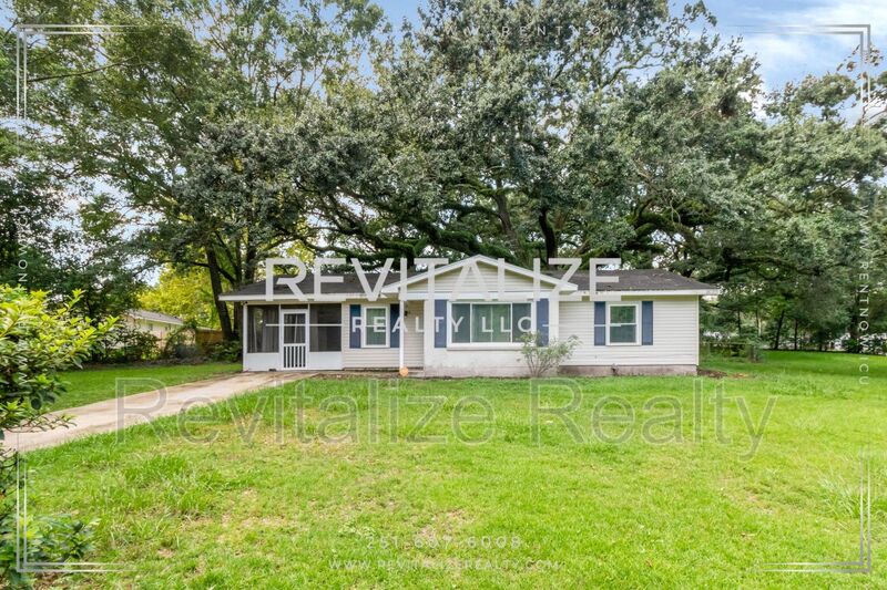 Mobile House: 4053 Sallie Court