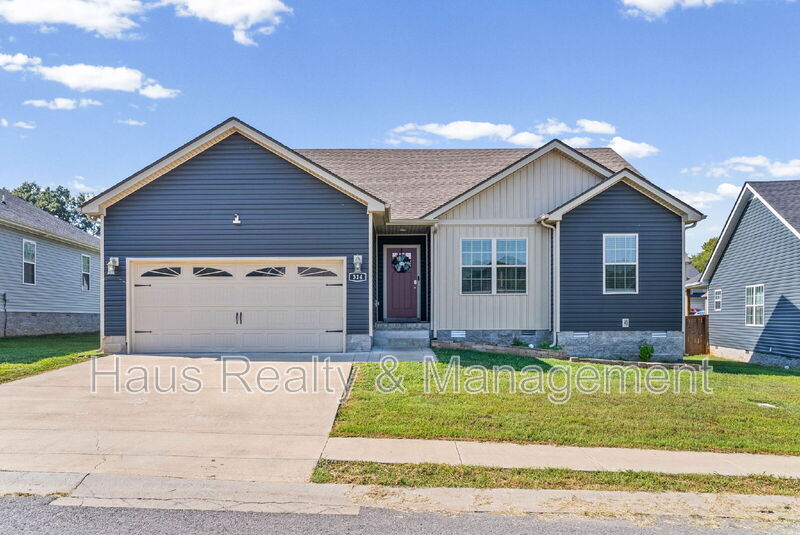 Clarksville House: 314 Lugano Ln