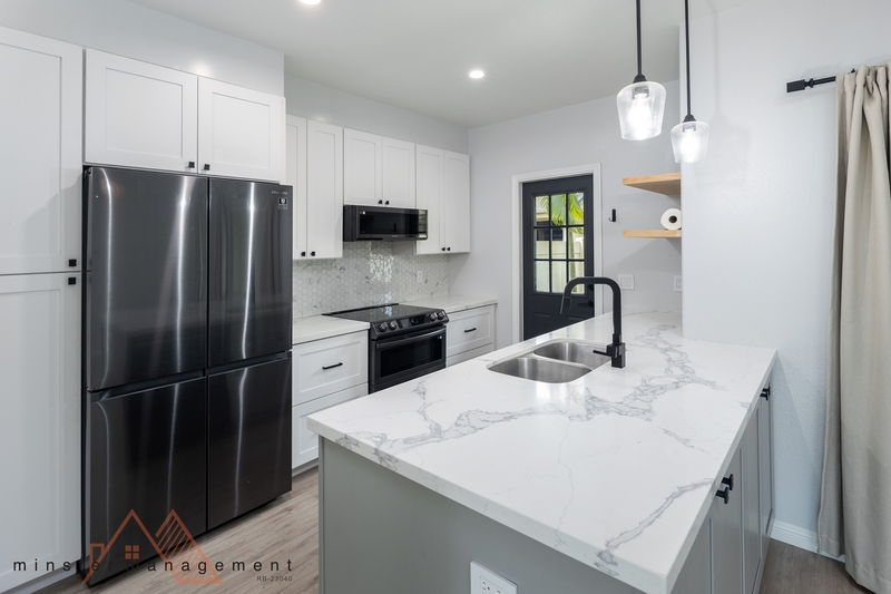 Ewa Beach Townhome: 91-6590 Kapolei Parkway